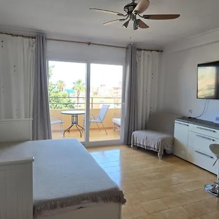 Estudio En A 700 M Del Mar Torrevieja