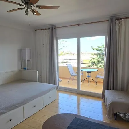 Daire Estudio En A 700 M Del Mar *